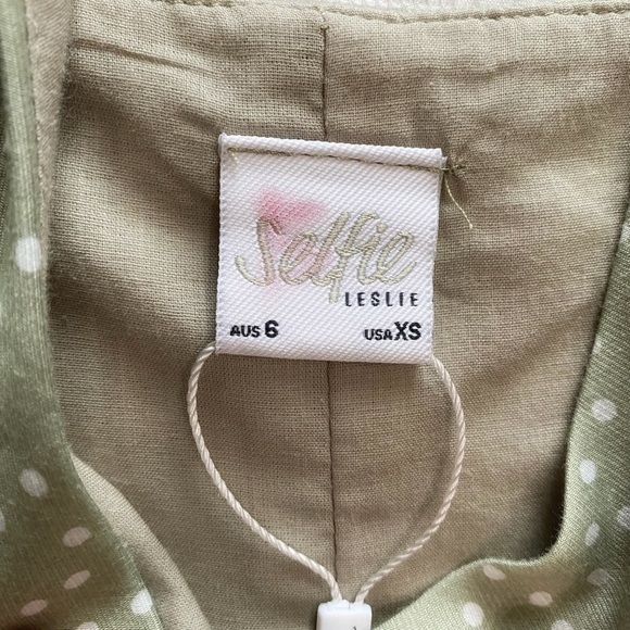 SELFIE LESLIE SAGE GREEN WHITE POLKA DOT SLEEVELESS RUFFLE WRAP DRESS - XS - Picture 8 of 10